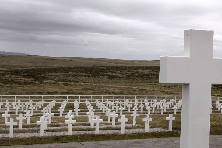 Falkland/Malvinas Inseln: Arbeit zur Identifikation argentinischer Soldaten geht zu Ende.