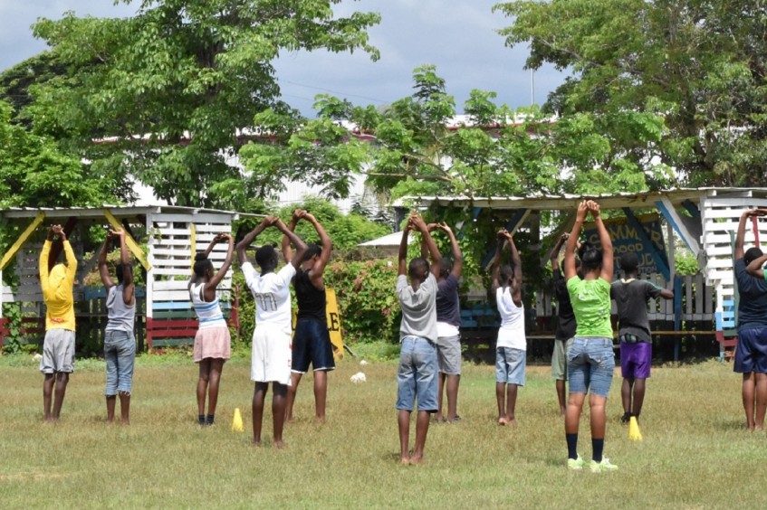 Jamaica: educación para reducir el impacto de la violencia