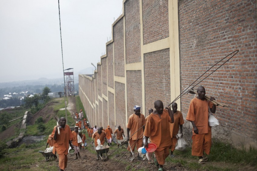 Руандийская тюрьма Рубаву: повседневная жизнь
