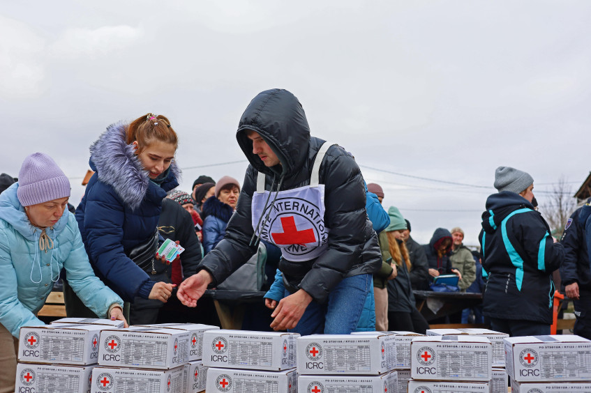 Russia-Ukraine: Overview of the ICRC’s response two years after the escalation of the armed conflict