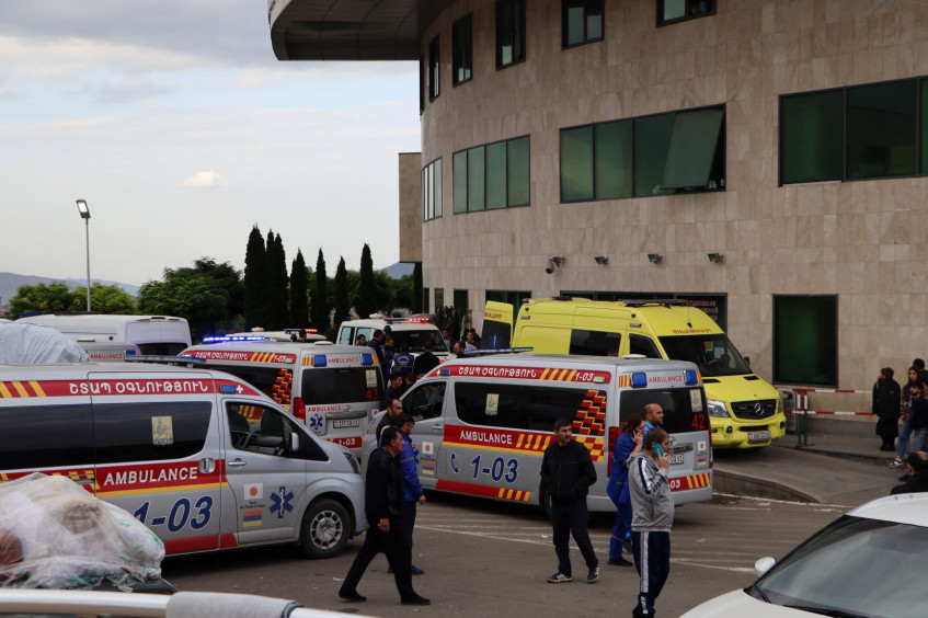 Азербайджан / Армения: к пострадавшим от взрыва направлены машины скорой помощи и медикаменты