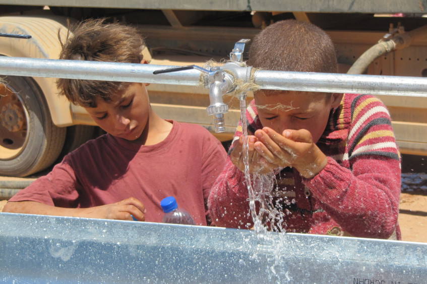 Water for host communities and Syrian refugees in Jordan 