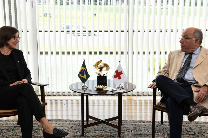 La presidenta del CICR fortalece el diálogo con Brasil sobre los retos humanitarios mundiales