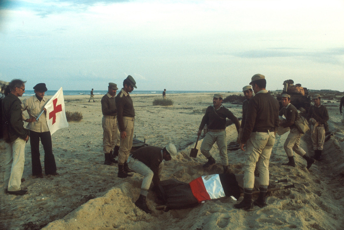 ICRC Staff accompanied Egyptian officers