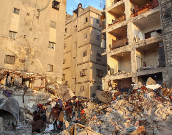 بيان مدير عمليات اللجنة الدولية للصليب الأحمر لمنطقة الشرق الأدنى والأوسط، فابريزيو كاربوني، في أعقاب الزلزال الذي ضرب سورية وتركيا
