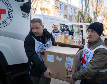 Международный вооруженный конфликт между Россией и Украиной: МККК привез медицинские материалы и предметы первой необходимости в Херсон и соседние села