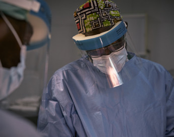 RD Congo : le CICR met en place un pôle de formation chirurgicale pour transférer son expertise au personnel soignant congolais