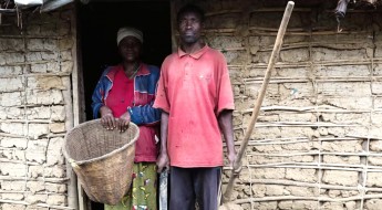 ДР Конго: преодолеть страх и социальную неприязнь после изнасилования
