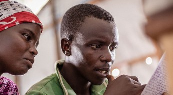 Rep. Dem. do Congo: estabelecimento de contato entre refugiados do Burundi e familiares