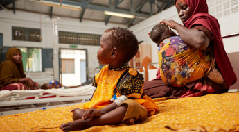 Сомали: помощь пострадавшим от засухи спасает жизни