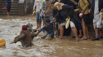 Yemen: las inundaciones causadas por lluvias torrenciales hacen estragos en un país asolado por la guerra