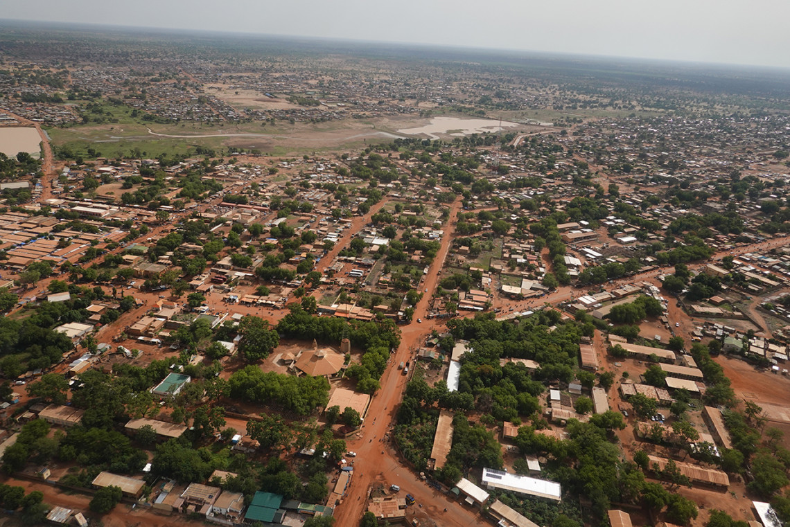 The town of Fada N'Gourma, located 220 kilometers east of Ouagadougou, has grown exponentially in recent years due to an increase in the number of internally displaced people. ICRC