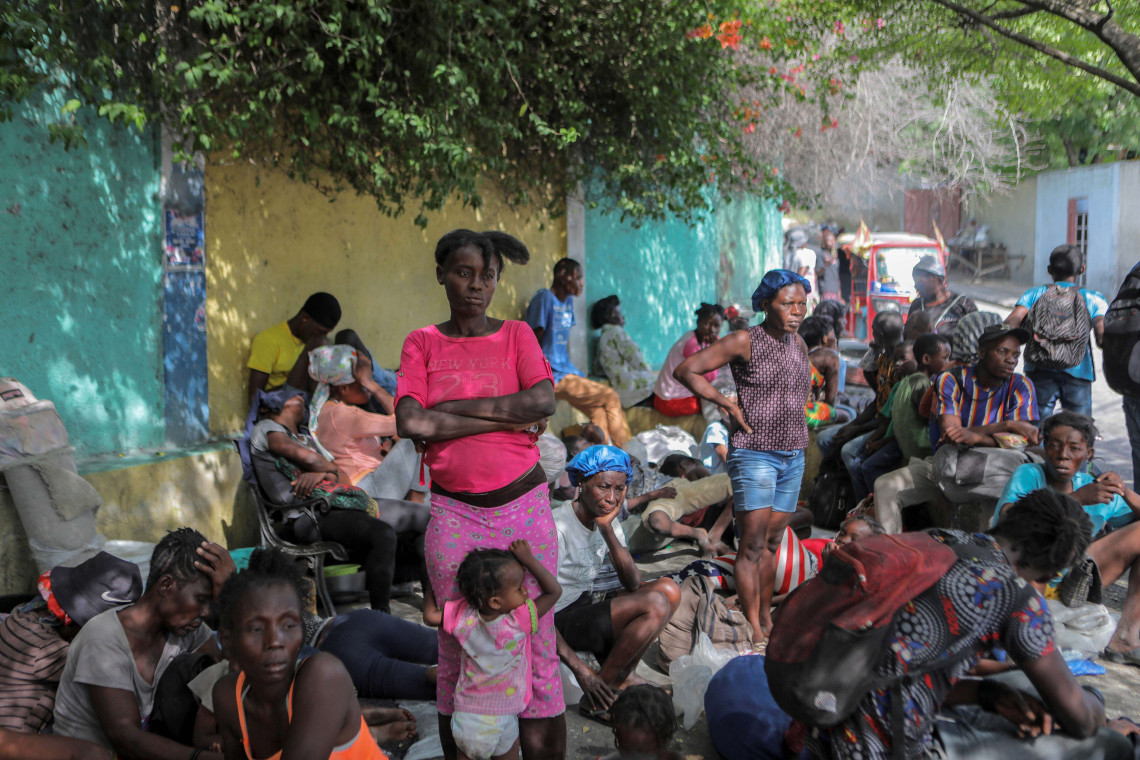 بورت أو برنس، هايتي. نازحون بسبب العنف المسلح في حي سيتي سولاي. 